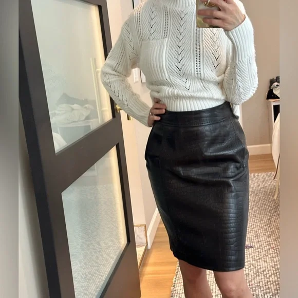 Max Mara black leather pencil skirt size 4
